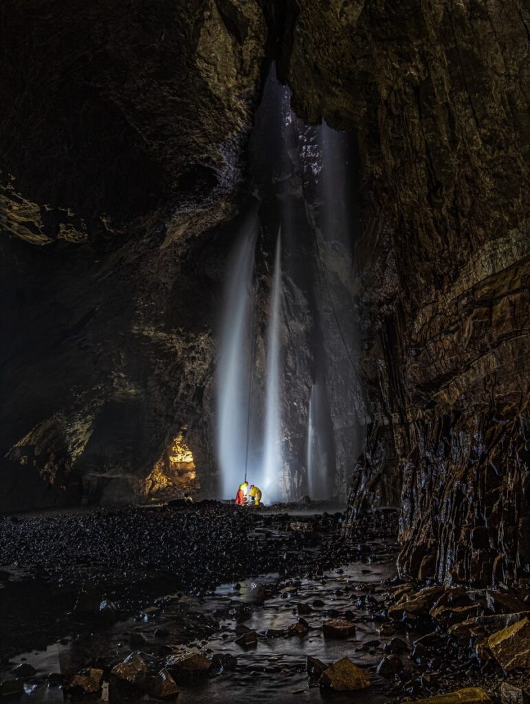 Caving - Cumbria.com